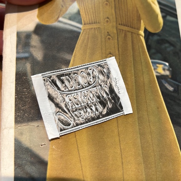 VOGUE COUTURIER DESIGN Pattern by BELINDA BELLVILLE. - Picture 3 of 13